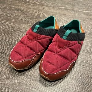 Teva ReEmber Slippers